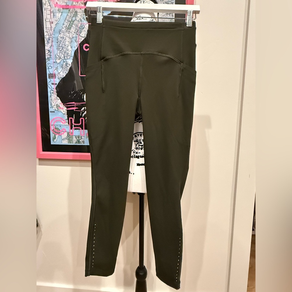 Lululemon Athletica Olive Green Leggings, side pockets and zip back pockets - Picture 3 of 16